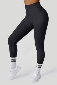 Nahtlose Leggings mit hoher Taille und Po-Lift in einfarbiger Ausführung